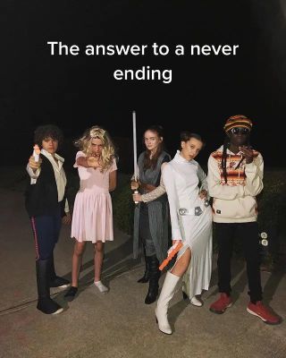 Noah_Schnapp_7104785688767335723-Slide17.jpeg